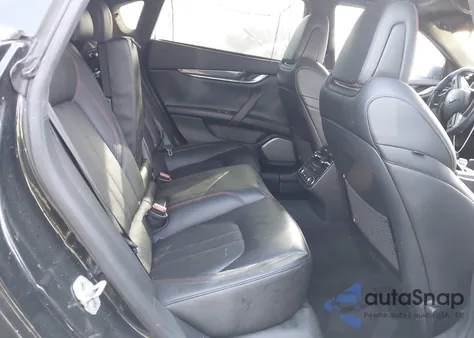 2017 Maserati Quattroporte Gts Gransport z USA, uszkodzony, nr VIN ZAM56PPS4H1236611